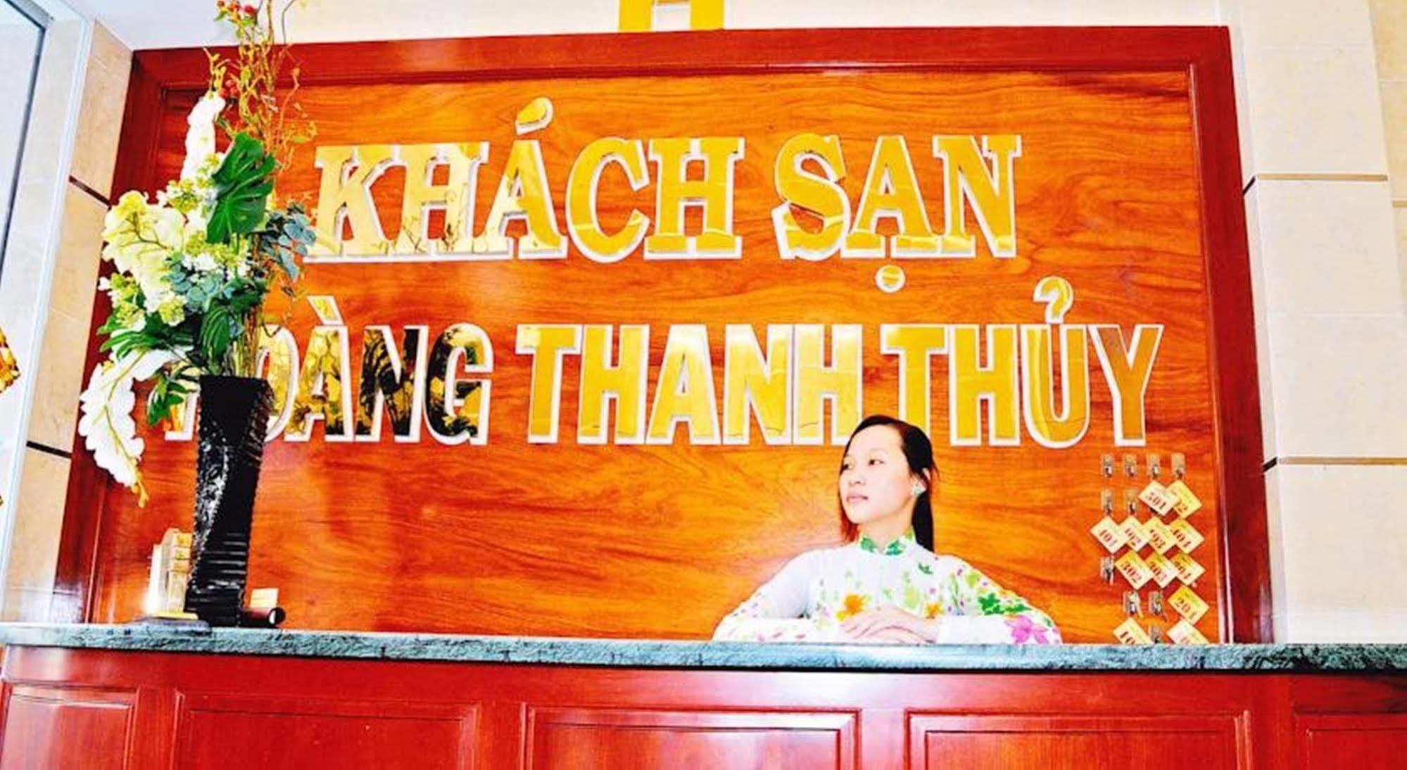 Hoang Thanh Thuy Airport Hotel 1 - Gan Am Thuc Dem Cho Hoang Hoa Tham Ho Chi Minh City Bagian luar foto